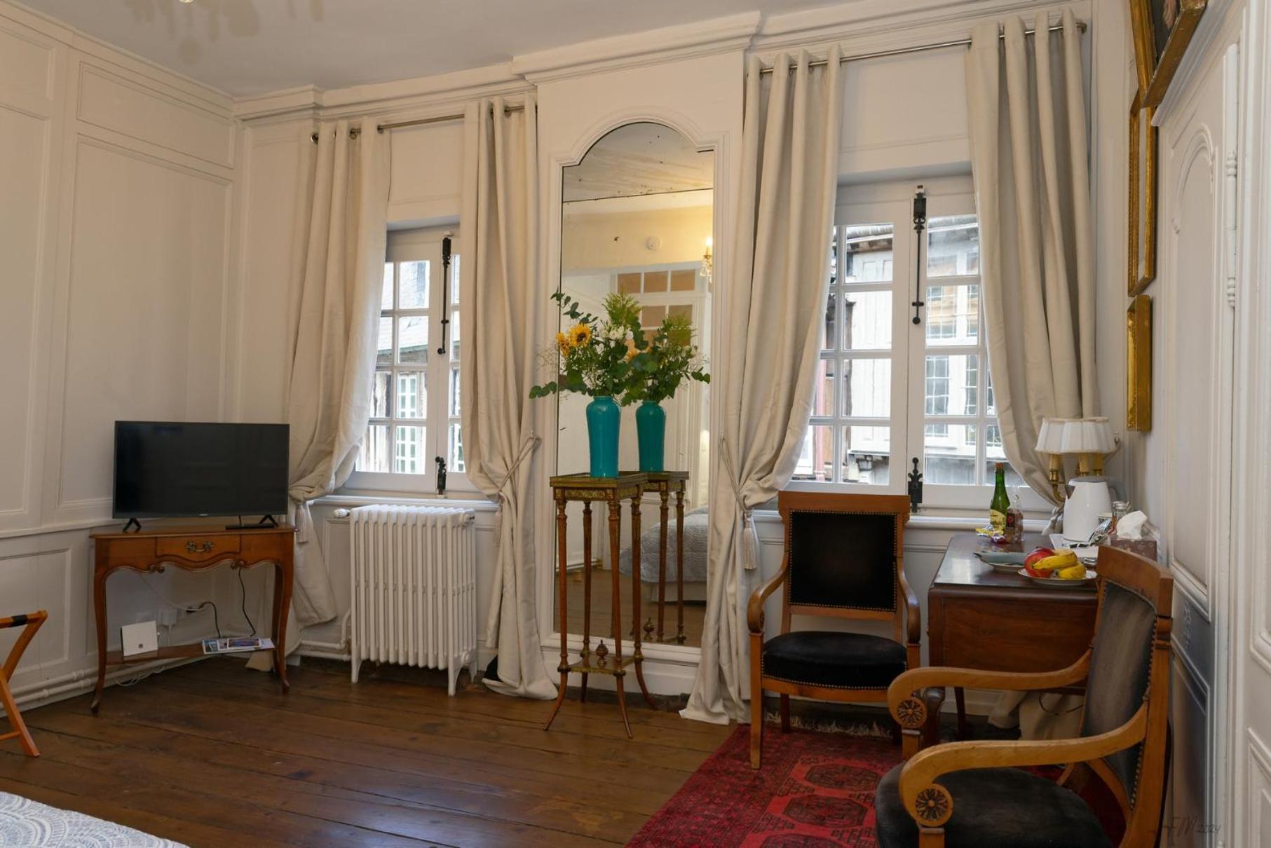Guest House Saint Yves Dinan Extérieur photo