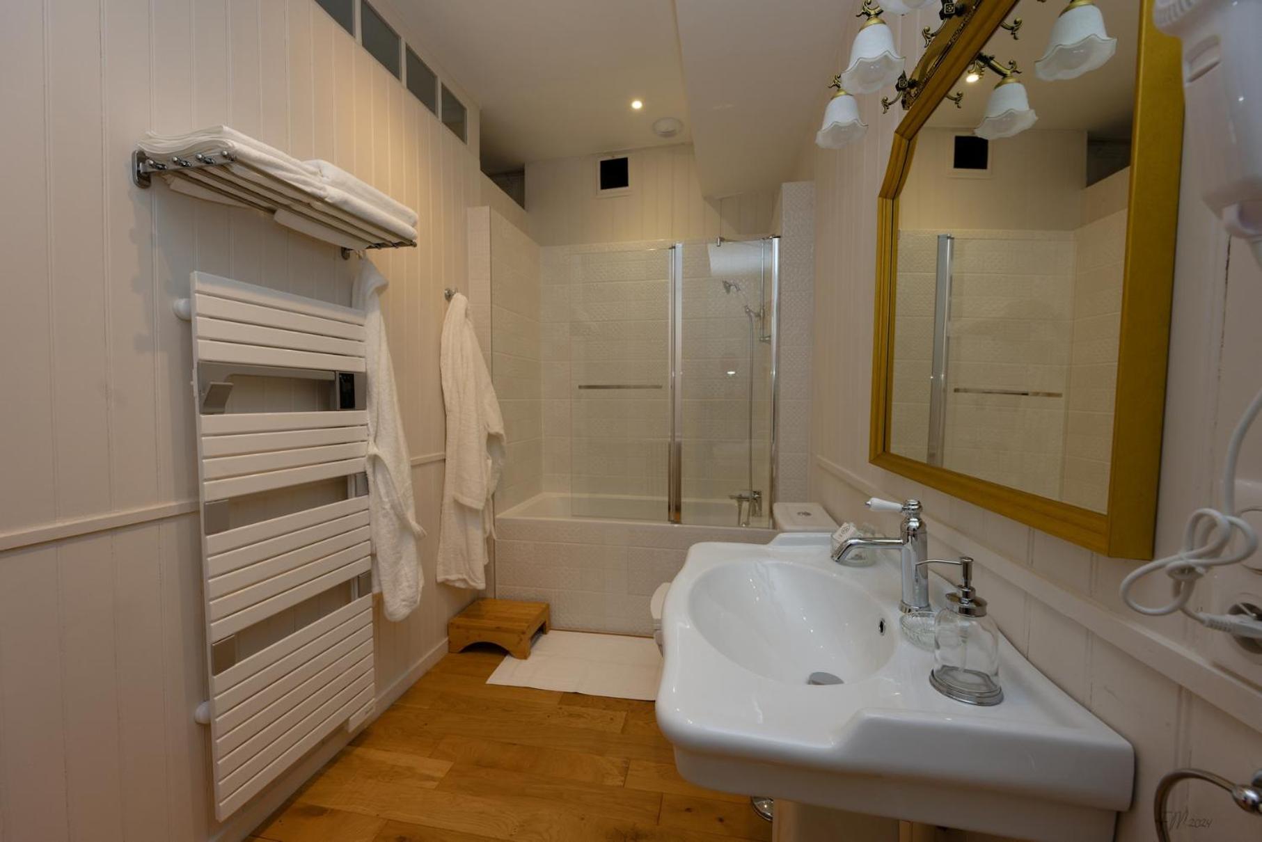 Guest House Saint Yves Dinan Extérieur photo
